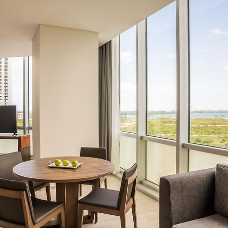Fiesta Inn Cancun Las Americas Екстериор снимка