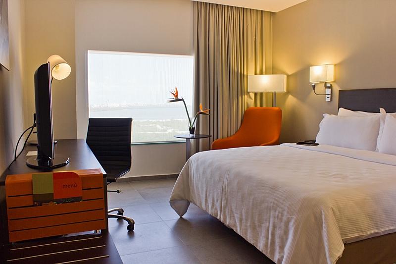 Fiesta Inn Cancun Las Americas Екстериор снимка