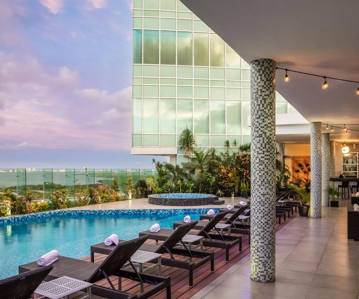 Fiesta Inn Cancun Las Americas Екстериор снимка